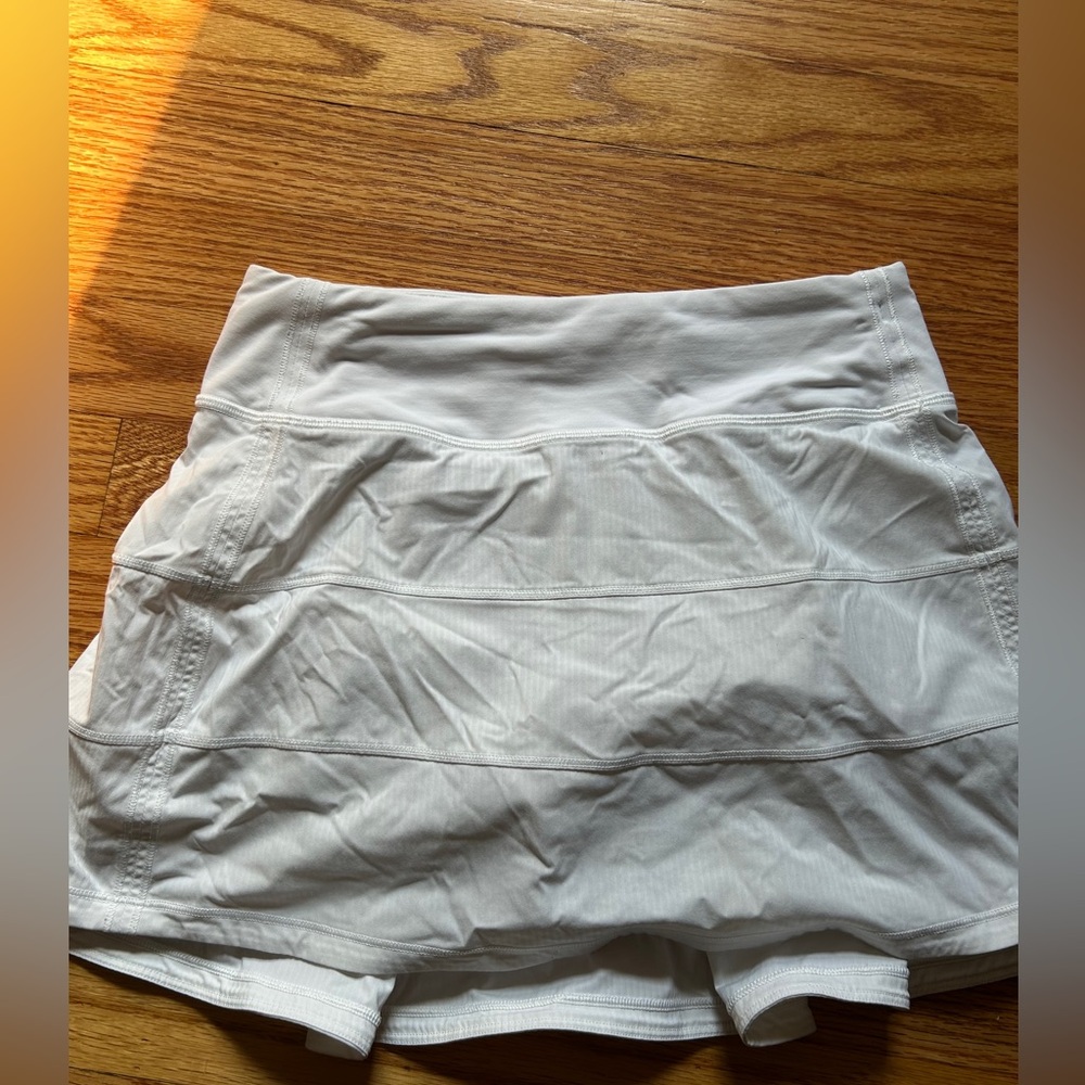 Lululemon Athletica White Mini Skirt with Layered Design